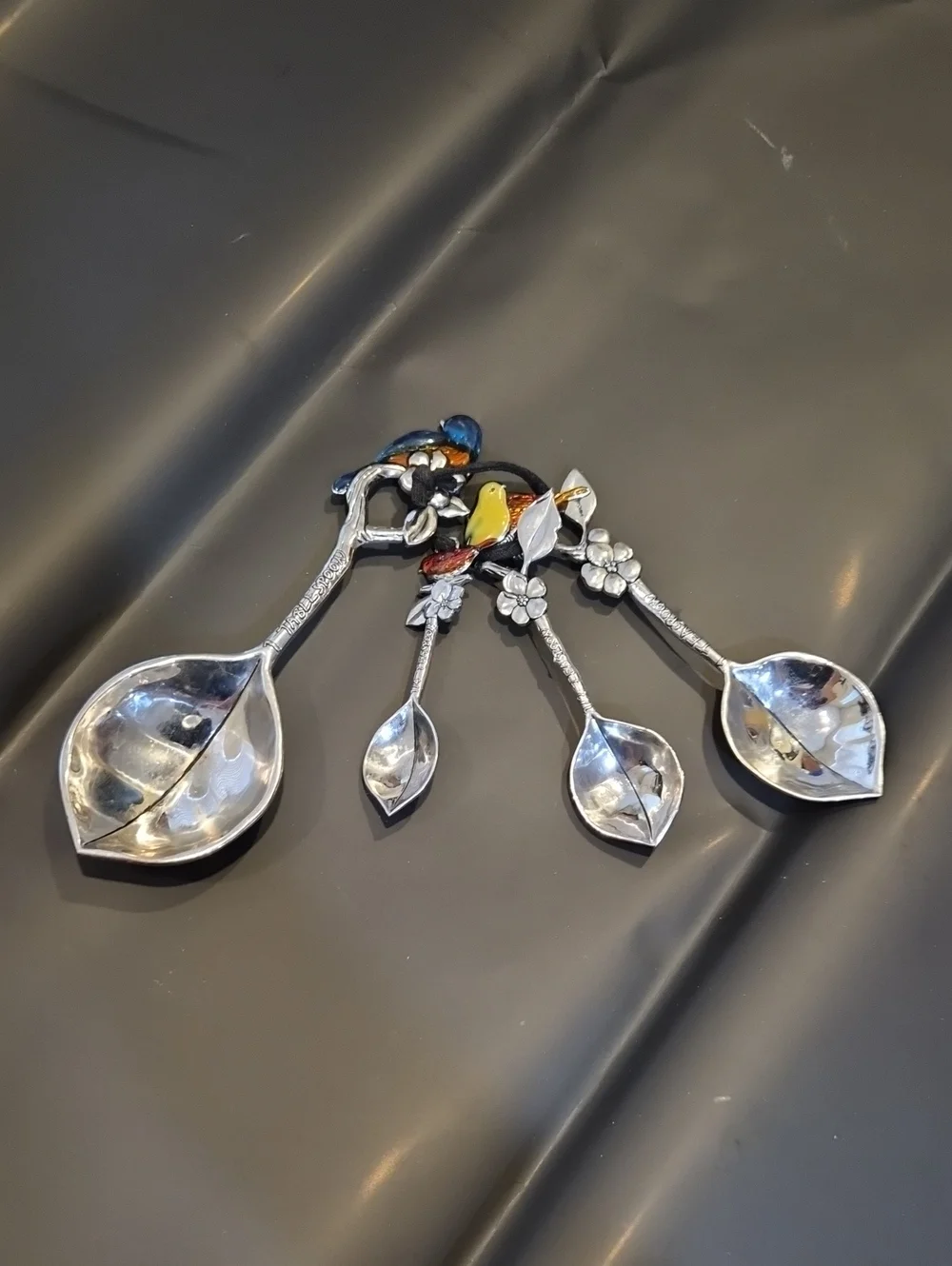 Decorative Leaf & Bird Measuring Spoon Set - Yellow, Orange & Blue Accents